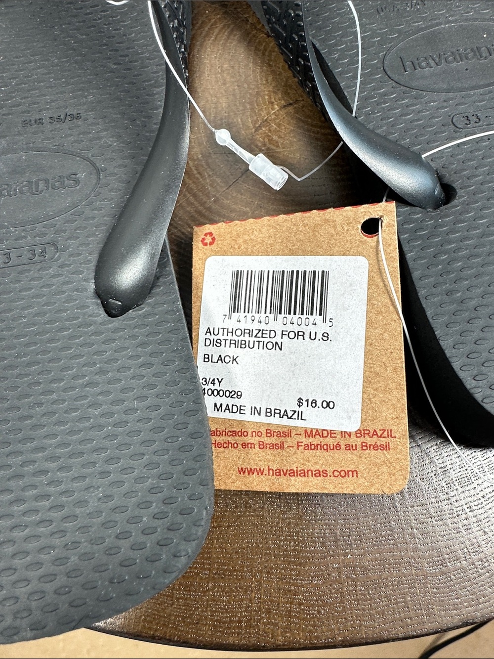 NWT Havaianas kids Black Rubber Flip Flops - Size 33-34 - Picture 2 of 4